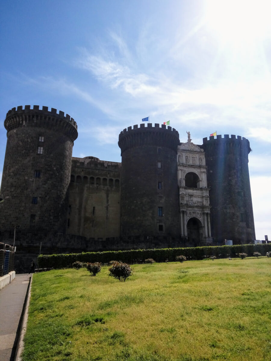 Castel Nuovo, Naples