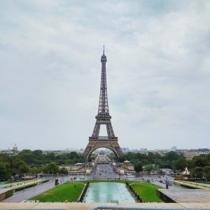 Επίσκεψη στον Πύργο του Άιφελ στο Παρίσι