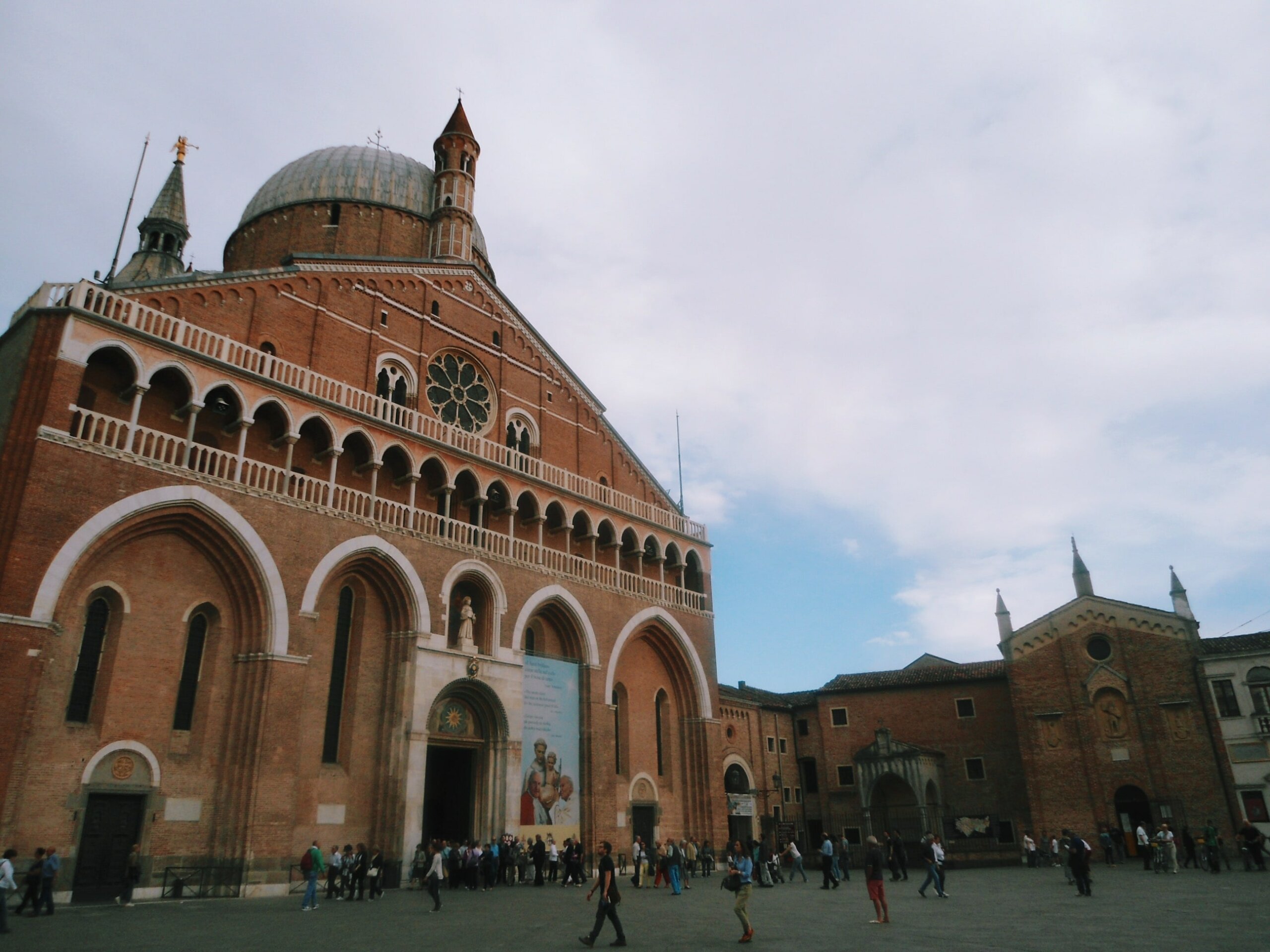 piazza del santo , padova , italy